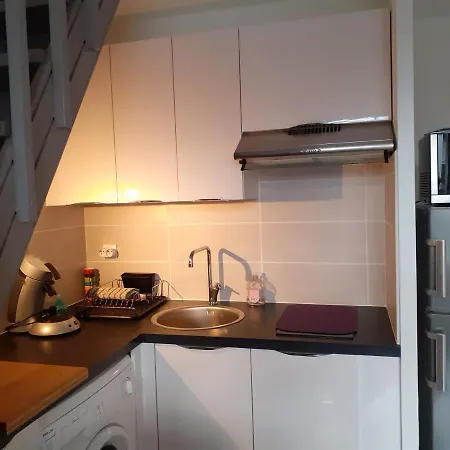Santocha Apartment *